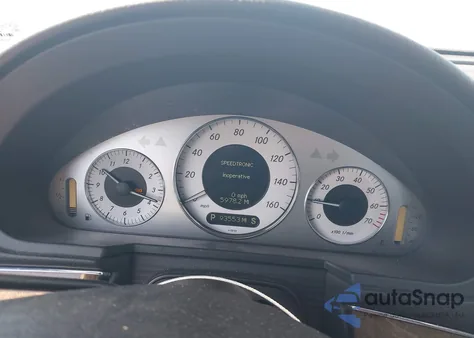 2007 Mercedes-Benz E 350 z USA, uszkodzony, nr VIN WDBUF56X47B060572